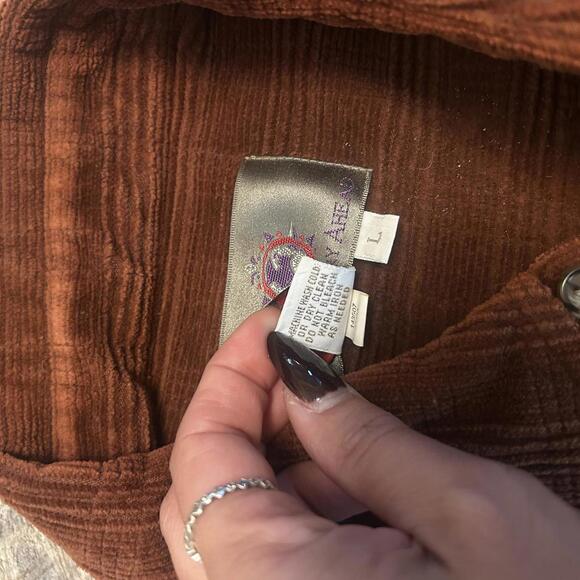 The Territory Ahead Men’s L Brown Silk Blend Button Down Shirt Casual Travel - Picture 4 of 8